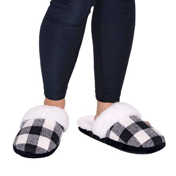 Fuzzy Buffalo Plaid Slippers - Picture 6 of 7